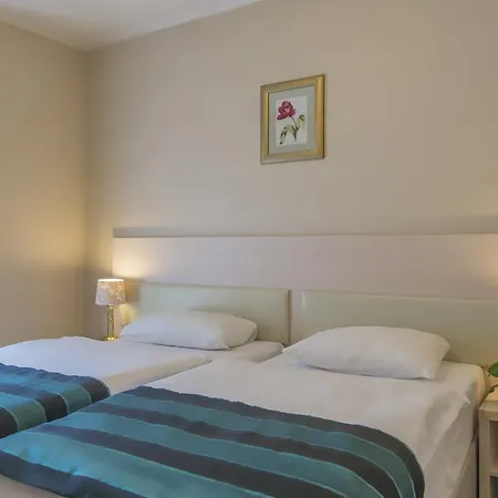 Bed & Breakfast Angela 3*