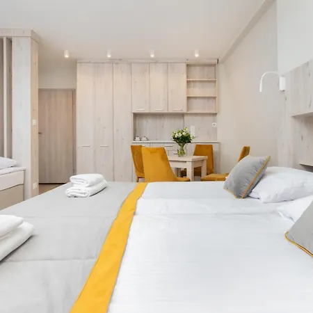 Angela Bed & Breakfast 3*