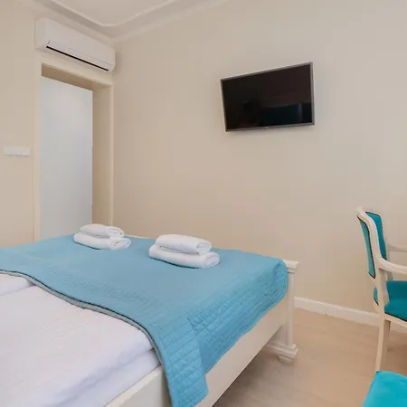Bed & Breakfast Angela 3*
